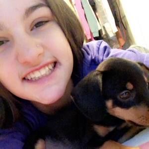 Meet your Posher, Julia